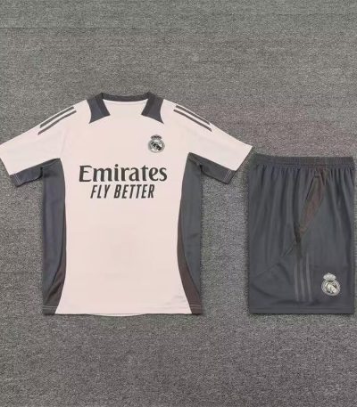 2425 Real Madrid apricot color jersey