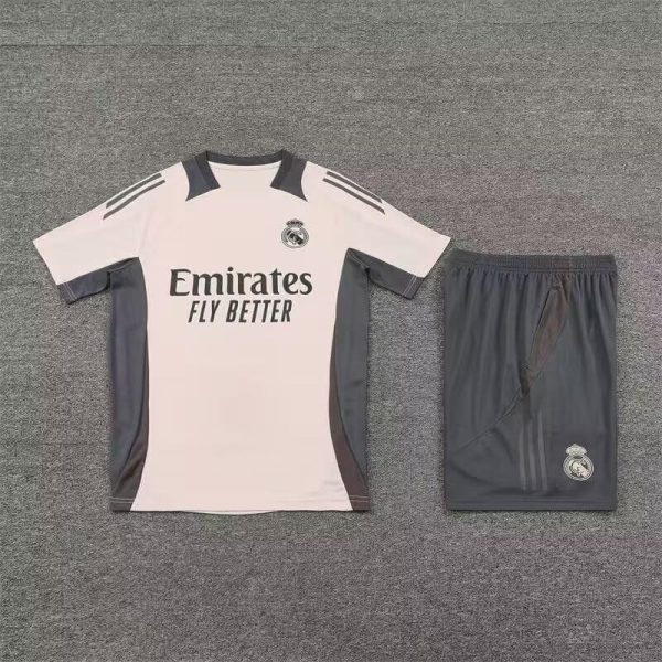2425 Real Madrid apricot color jersey