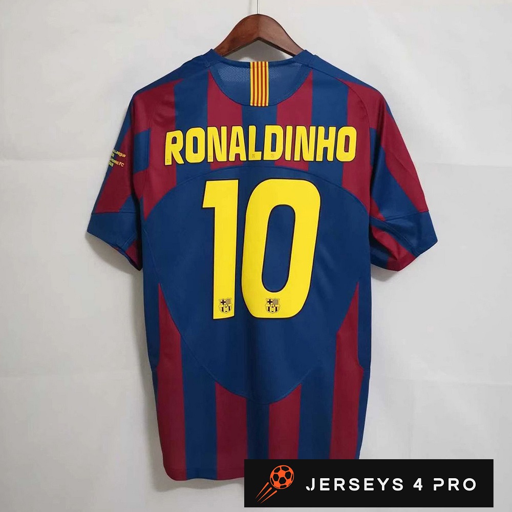 2005–2006 Barcelona Home No.10 Ronaldinho Retro Football Jersey