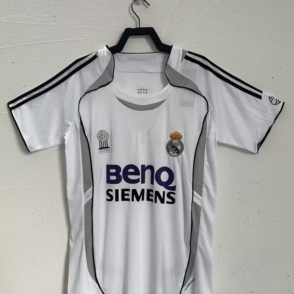 2006–2007 Real Madrid Home Retro Football Jersey