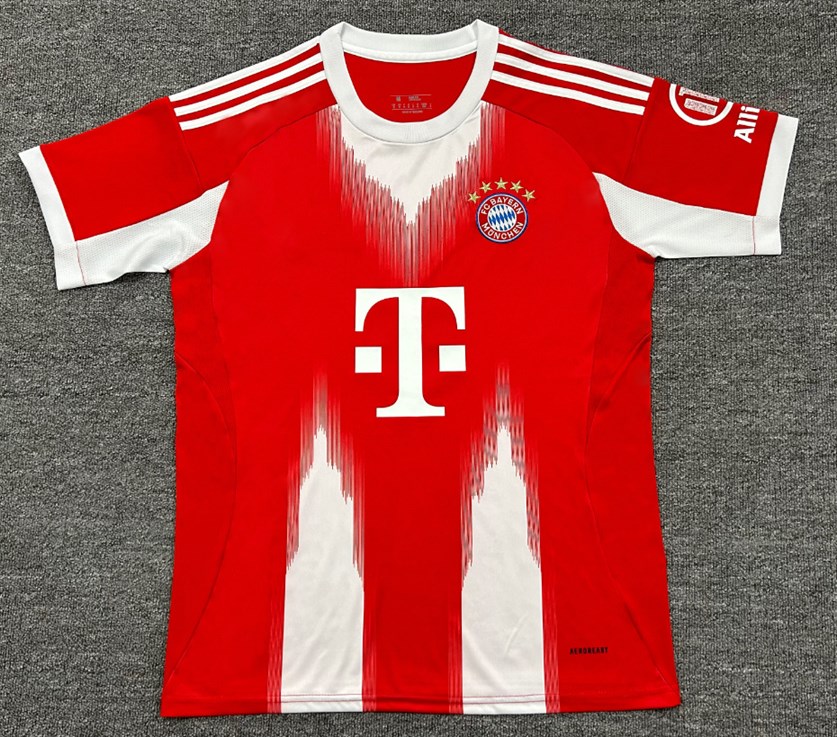 2025–2026 Bayern Munich Home Football Jersey
