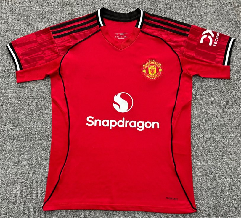 2025–2026 Manchester United Home Football Jersey